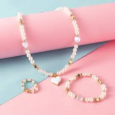 Kalung Wanita